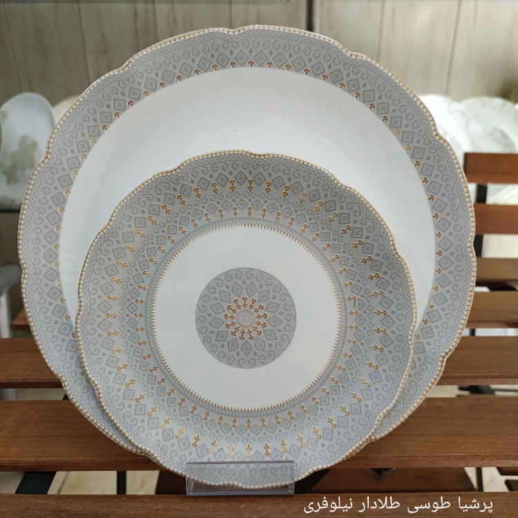 سرویس آرکوپال 26 پارچه طرح پرشیا طوسی قالب نیلوفری برند آیرا اپال (کارخانه مقصود)